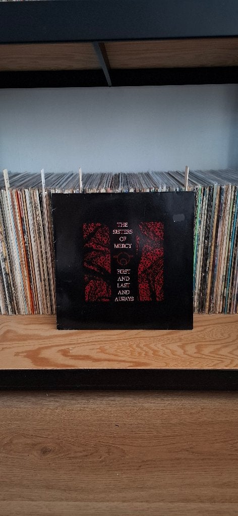 Lp The Sisters of Mercy - First and Last And Always Goth, Cd's en Dvd's, Vinyl | Rock, 1980 - 1989, Ophalen of Verzenden, Zo goed als nieuw