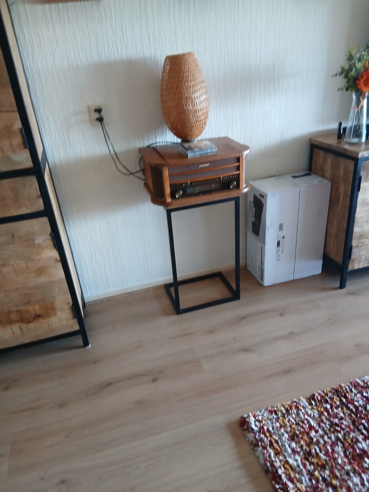 Platenspeler,cassettebandjes,radio,usb stick,en cd speler, Ophalen of Verzenden, 25 tot 50 cm, Rechthoekig