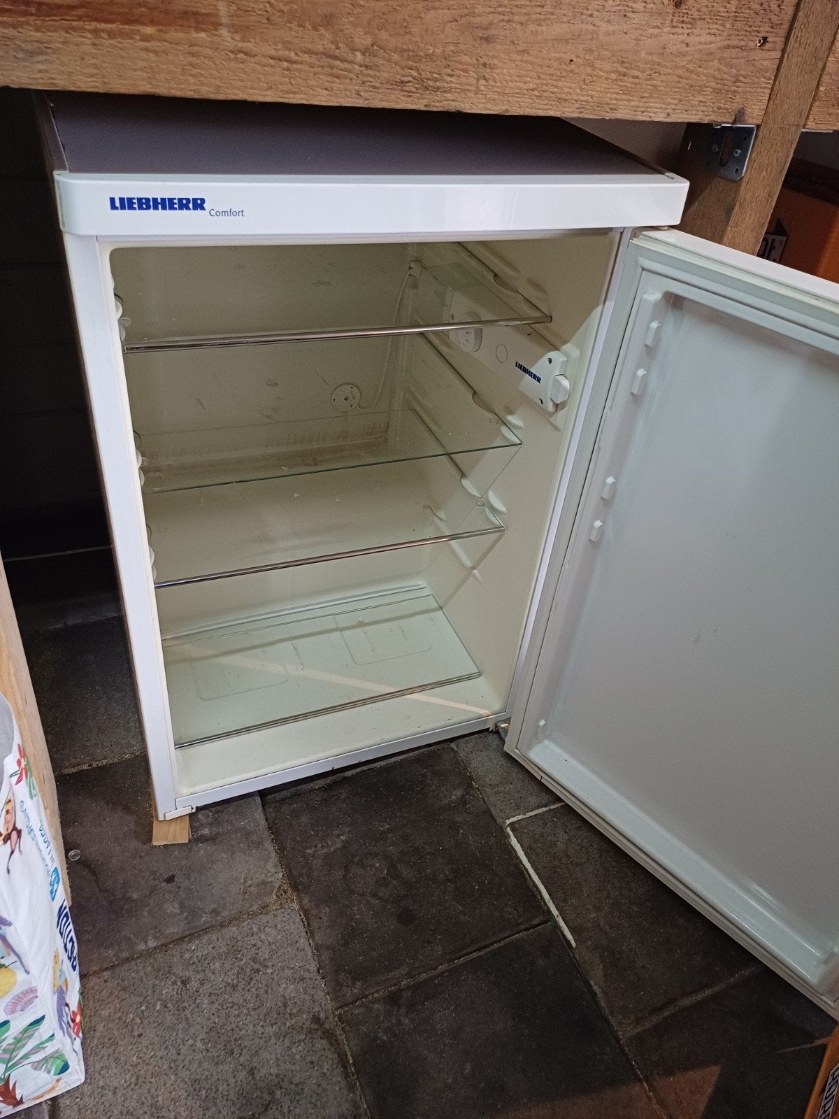 Defecte Liebherr Comfort koelkast - gratis ophalen, Zonder vriesvak, 100 tot 150 liter, Niet werkend, 45 tot 60 cm