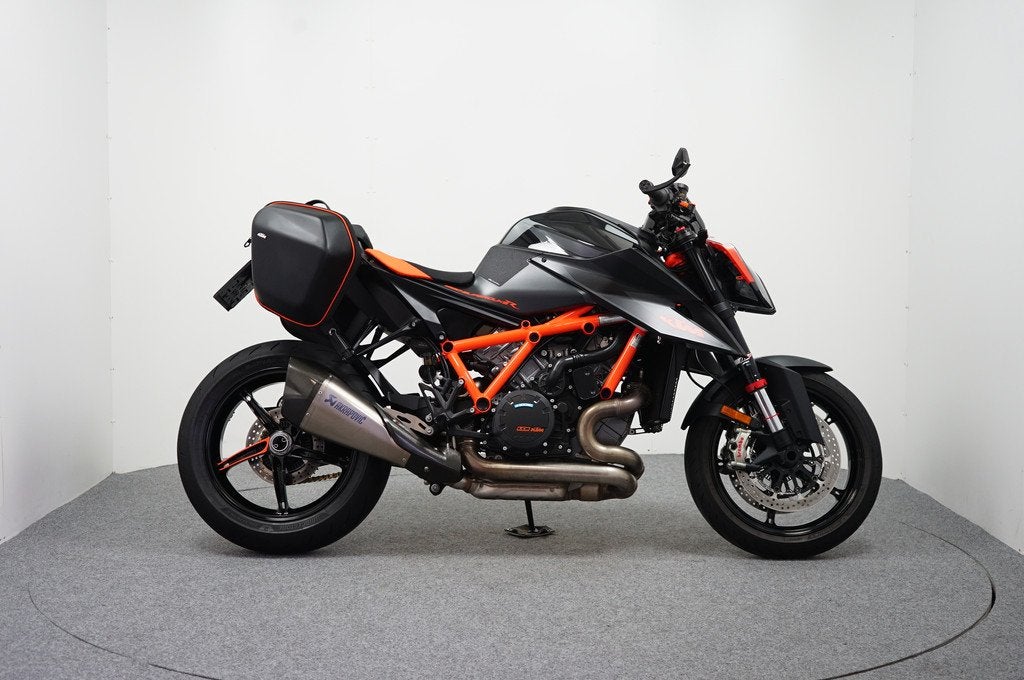 KTM 1290 SUPER DUKE R GERESERVEERD RS (bj 2021), Bedrijf, 1301 cc, Meer dan 35 kW, Naked bike