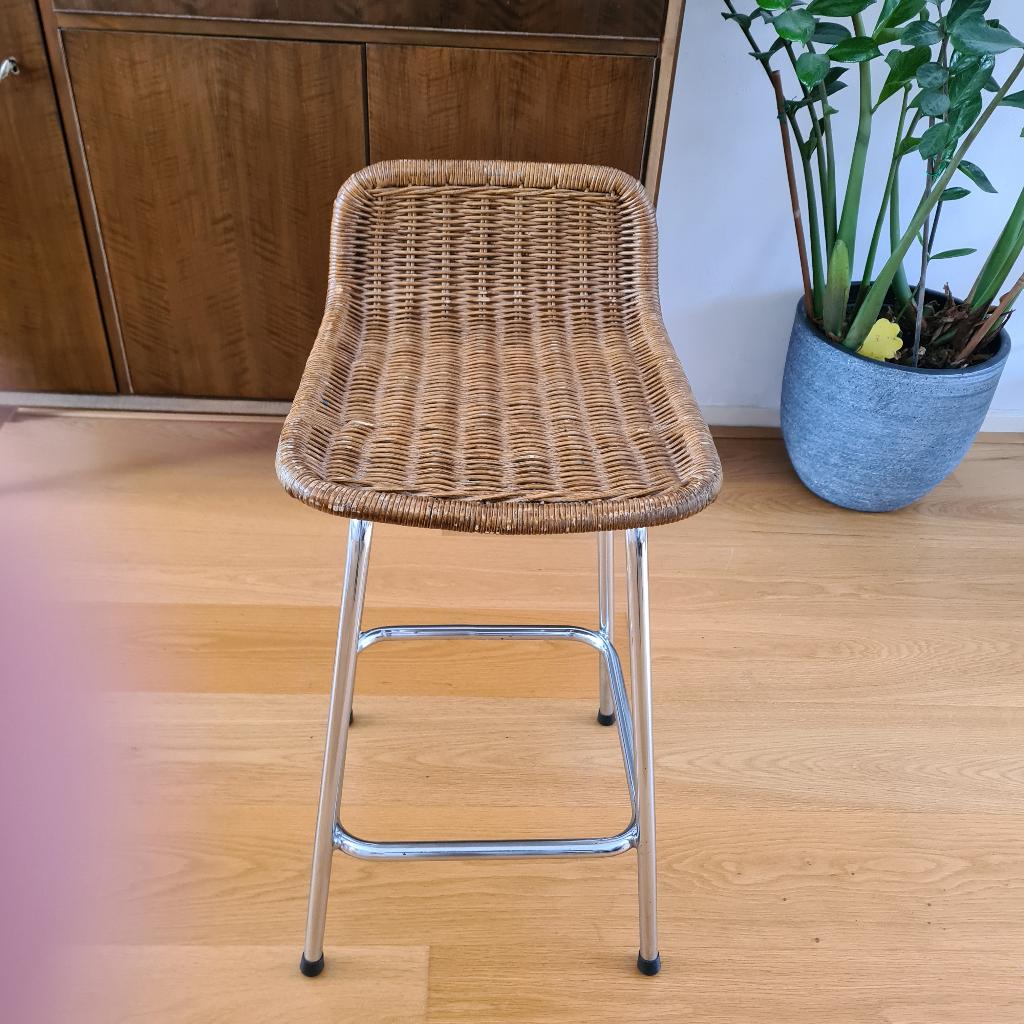 vintage lage barkruk Rohé Noordwolde Dirk van Sliedregt, Huis en Inrichting, Barkrukken, 1 kruk, Ophalen, Gebruikt, 60 tot 90 cm