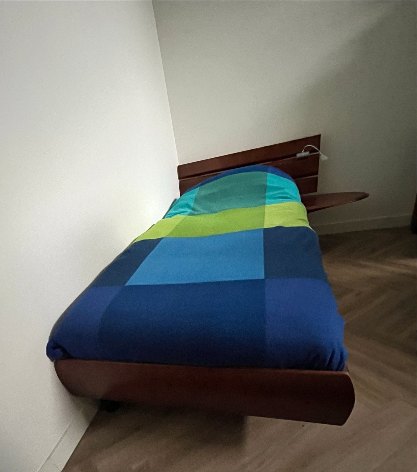 Eenpersoonsbed Imperia Kersenhout 90x200cm met nachtkastje, Huis en Inrichting, Slaapkamer | Bedden, Ophalen, Gebruikt, 90 cm