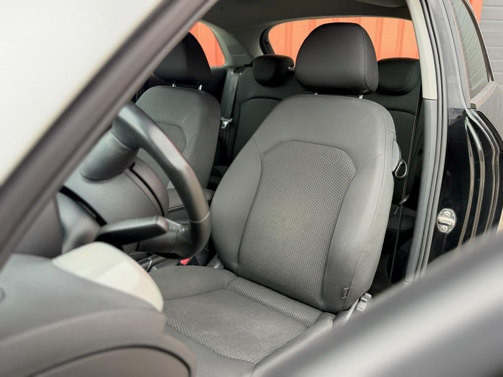 Audi A1 1.4 TFSI Pro Line S Automaat PDC Navi AC 18" BT MFS, Euro 5, Stof, 4 cilinders, 4 stoelen
