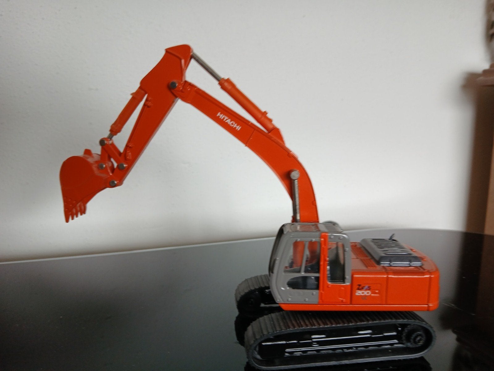 Hitachi 200 LC Graafm - Zo goed als nieuw in verpakking, Hobby en Vrije tijd, Ophalen of Verzenden