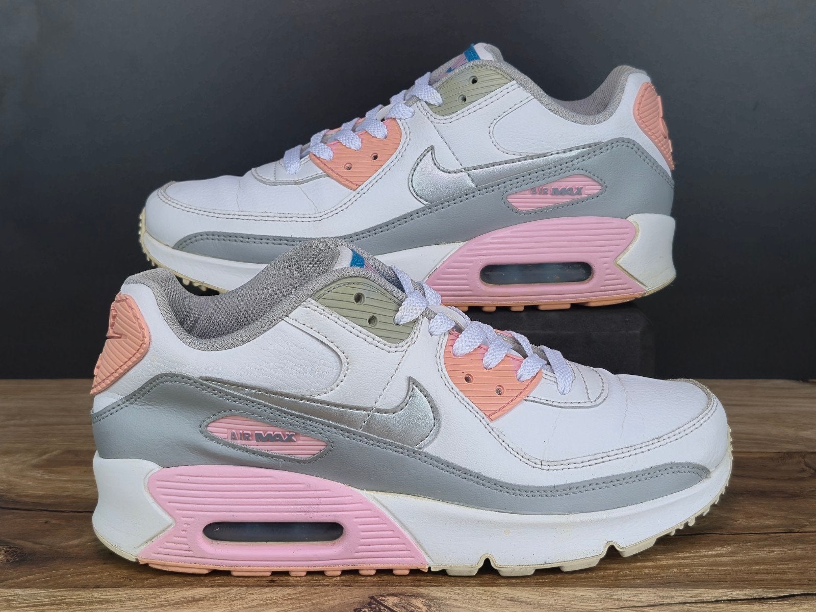 Nike Air Max 90 Leather GS “Metallic Silver Pink” – Maat 38., Kleding | Dames, Verzenden, Sneakers of Gympen, Nike inc, Roze