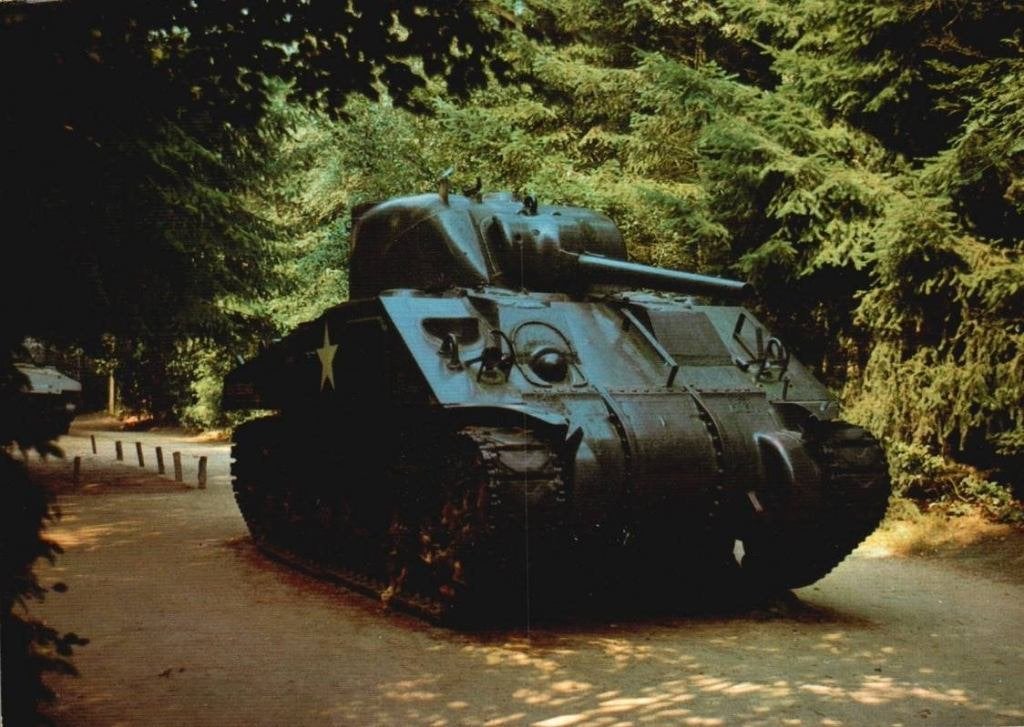 Sherman M4-Tank (Amerikaans) - Museum Overloon, Ophalen, Landmacht, Nederland, Foto of Poster