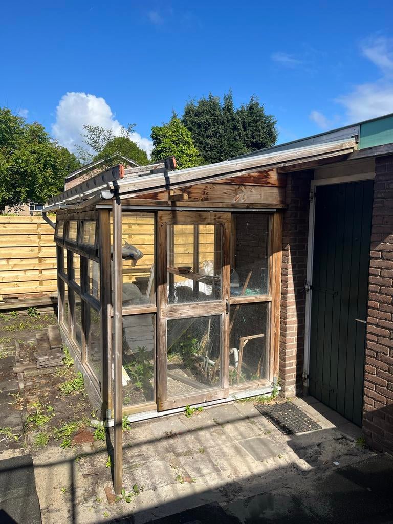 Houten kas met Glaspanelen, Tuin en Terras, Ophalen, Gebruikt, 3 ramen of meer, 250 tot 500 cm