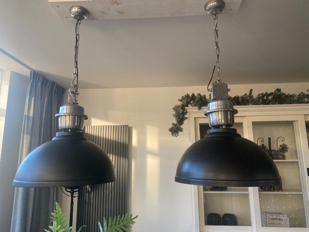 Set van 2 industriële hanglampen | Eettafelverlichting, Huis en Inrichting, Ophalen, Gebruikt, E27 (groot), Metaal
