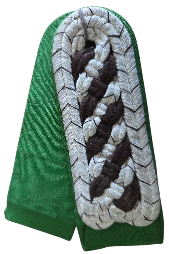 a german ww2 set off meister der polizei shoulderstraps, Ophalen of Verzenden, Duitsland, Embleem of Badge