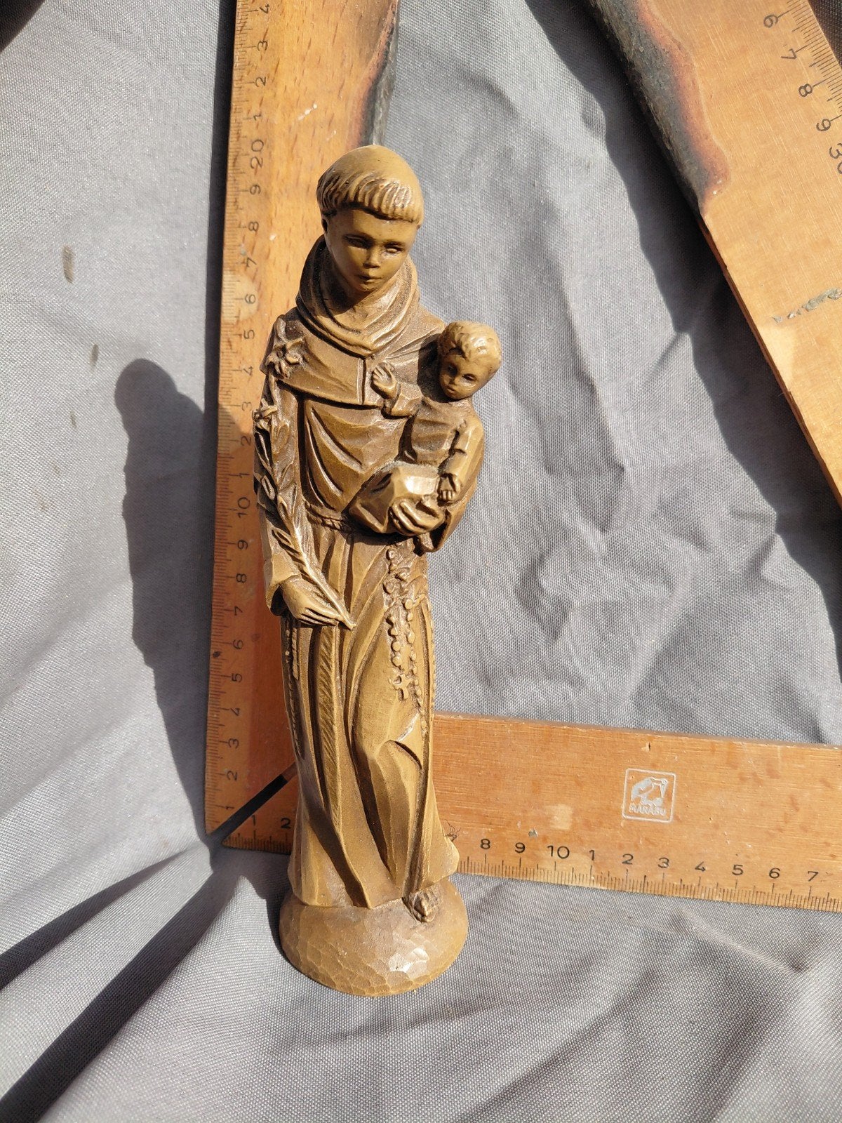 Houten Beeldje Heilige Antonius met Kindje Jezus, Ophalen of Verzenden, Handgemaakt, 20 - 50 cm, Beeld