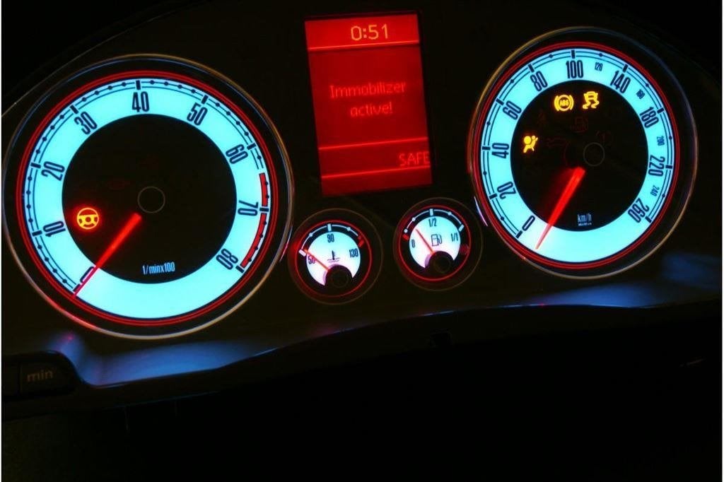 VW Golf 5 - Indiglo Tellerplaten, Auto diversen, Tuning en Styling, Ophalen of Verzenden, MJ-Carstyling, Info@mj-carstyling.net
