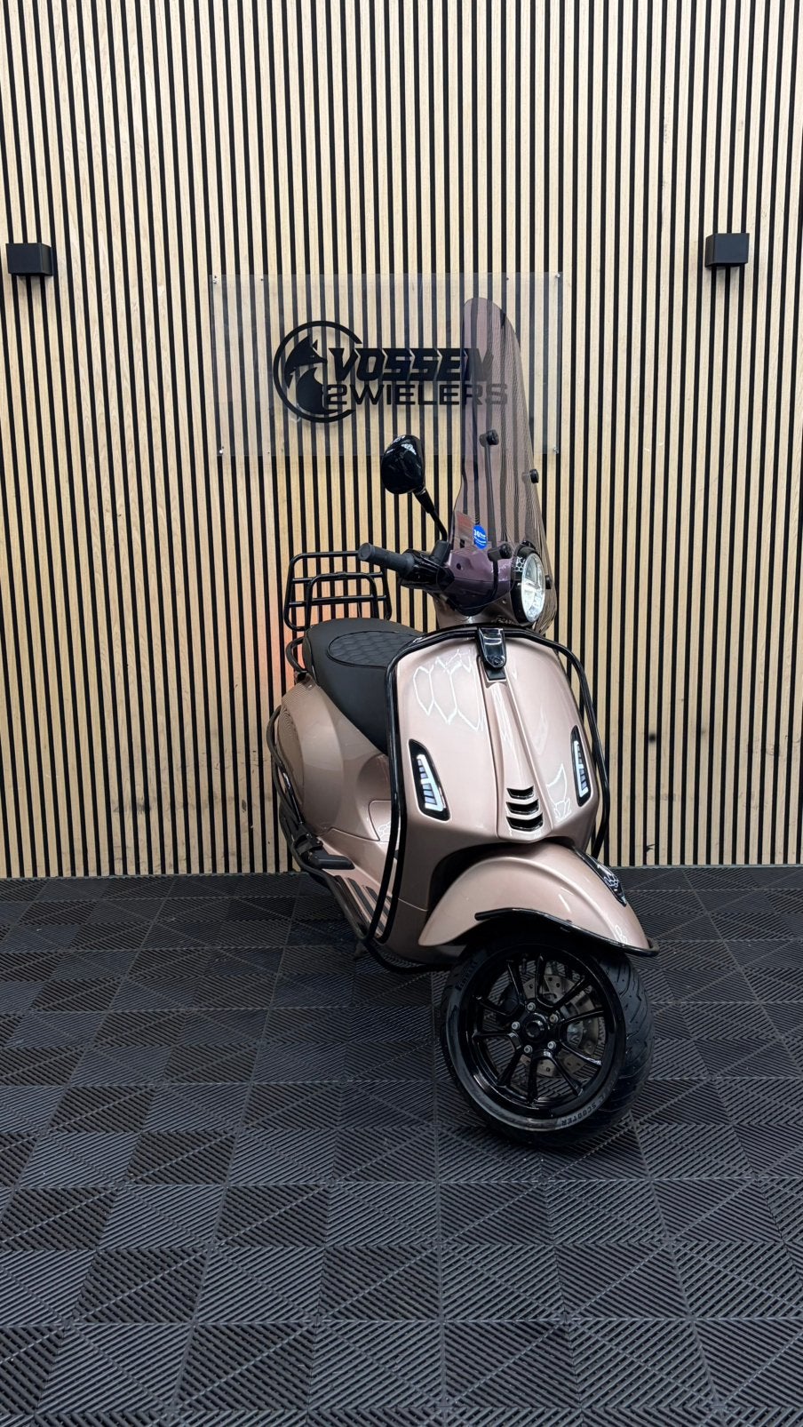 Vespa Primavera | Rose Gold  | 2020 | 350 KM  | Nieuwstaat, Fietsen en Brommers, Overige modellen, Maximaal 45 km/u, Ophalen of Verzenden
