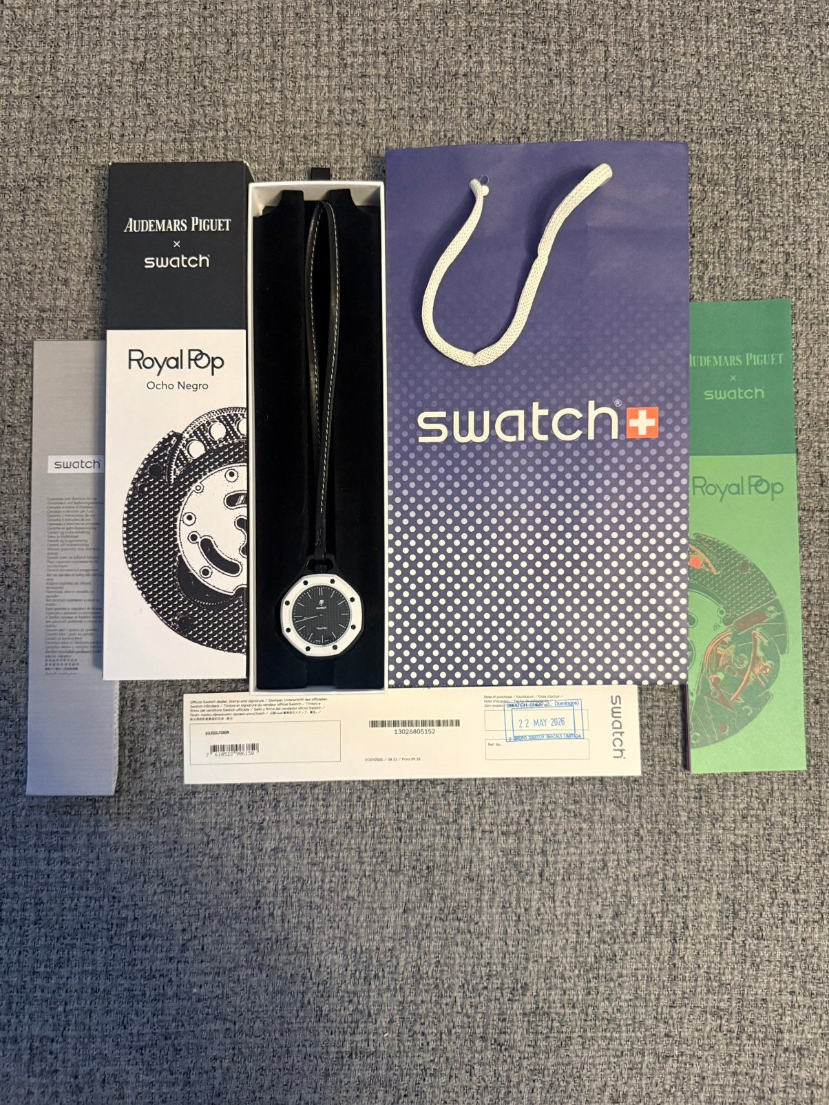 Ap X Swatch Ocho negro met bandje, Kunststof, Polshorloge, Swatch, Nieuw