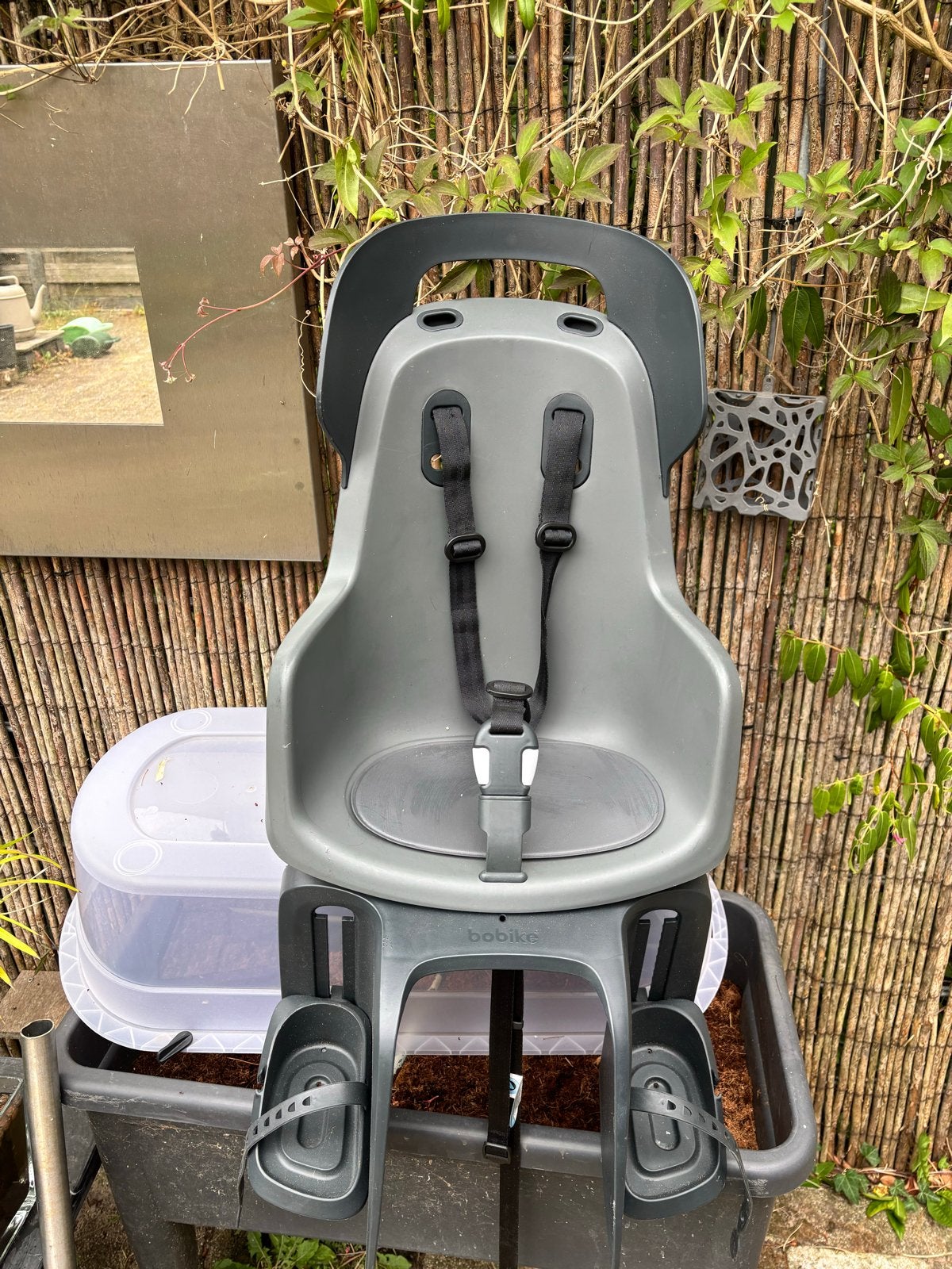 Bobike Maxi GO Carrier Achterzitje - Macaron Grey, Fietsen en Brommers, Fietsaccessoires | Fietsstoeltjes, Ophalen, Achterzitje