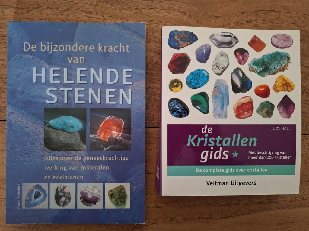 Boeken over edelstenen, kristallen en helende stenen, Boeken, Ophalen of Verzenden, Zo goed als nieuw, Spiritualiteit algemeen