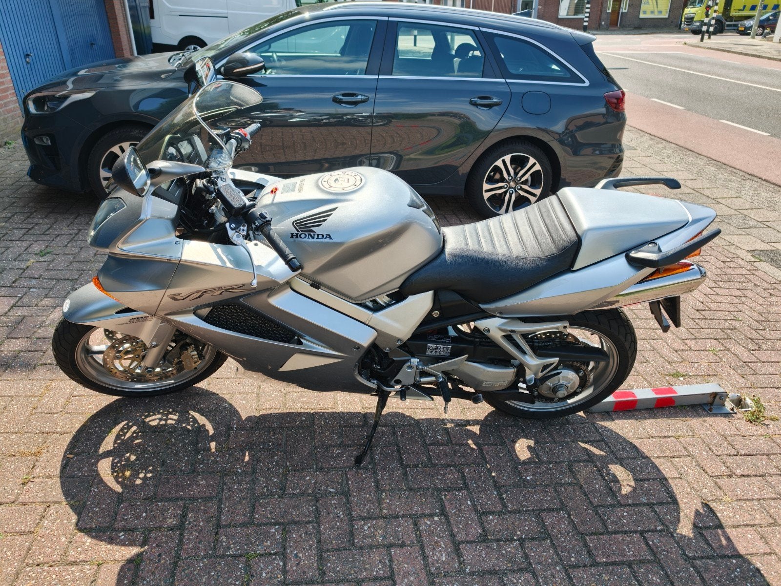 VFR800 2004 VTEC ABS + CBS/NW BANDEN,OLIE,BOUGIES,REMBLOKKEN, Motoren, Motoren | Honda, Occasion, 4 cilinders, Motorrijbewijs A