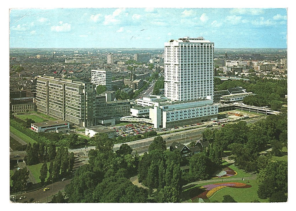 37923	Rotterdam	1979 wederopbouw	 _Gelopen met mooie zegel, Ophalen of Verzenden, 1960 tot 1980, Gelopen, Zuid-Holland