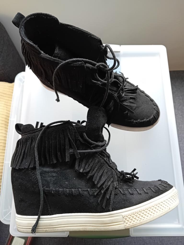 Half hoge schoenen, Ophalen of Verzenden, Zo goed als nieuw, Zwart