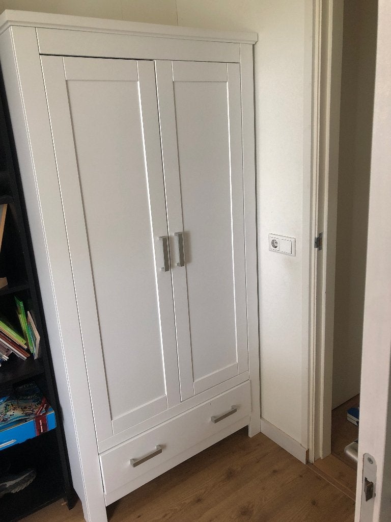 Bobita klerenkast