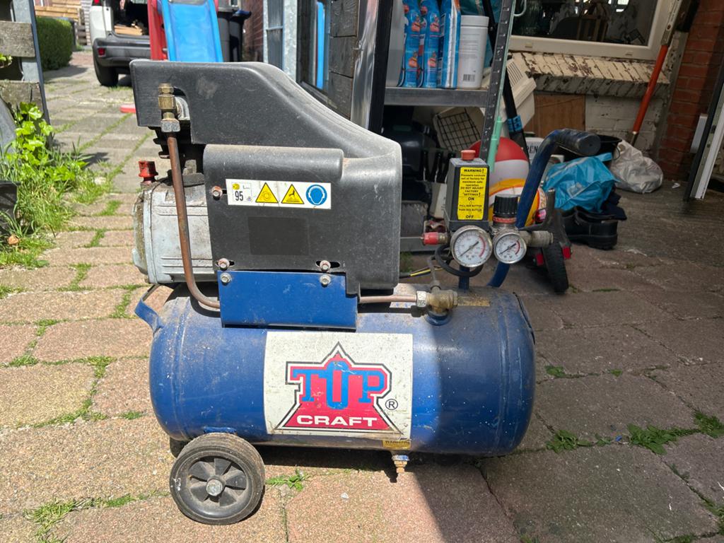 TIP Craft Compressor 24L - Defect voor de handige Harry, Ophalen, Gebruikt, 6 tot 10 bar, Minder dan 200 liter/min