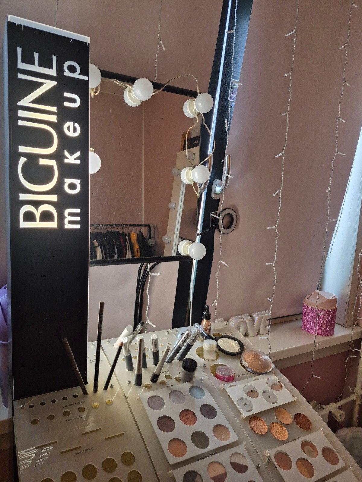 Biguine Makeup Display met Verlichting, Ophalen, Gebruikt, Gehele gezicht, Zwart