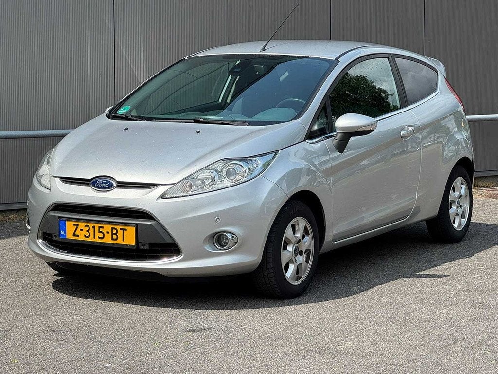 Ford - 2010 - Fiesta - 1.6 TDCi Ghia - Z-315-BT, Auto's, Voorwielaandrijving, Euro 5, Gebruikt, 750 kg