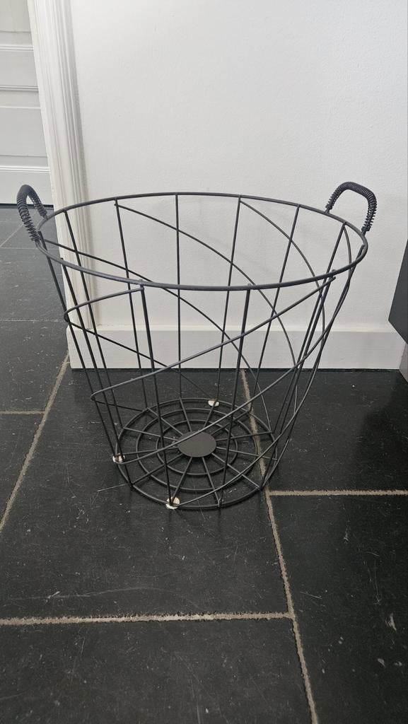 Ijzeren mand, Ophalen of Verzenden, Rond, Overige materialen