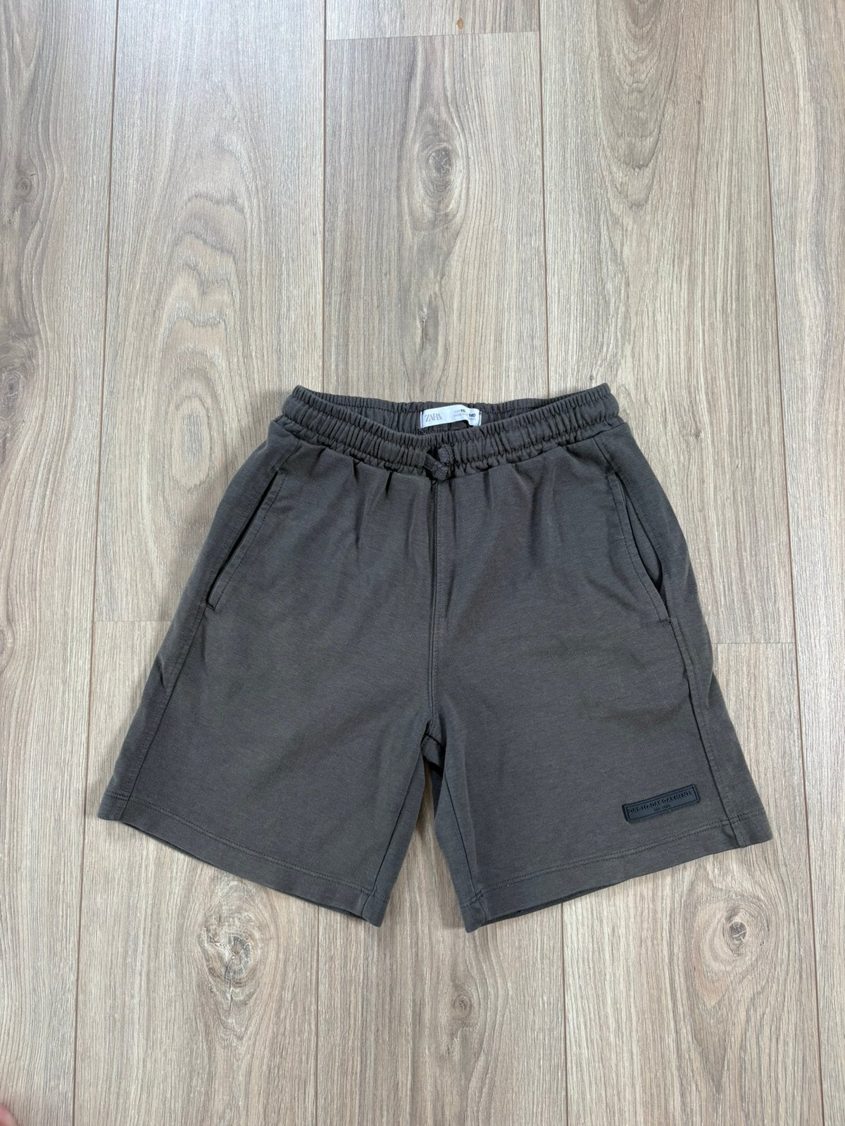 Leuk ZARA short - maat 140, Kinderen en Baby's, Ophalen of Verzenden, Zo goed als nieuw, Jongen, Broek