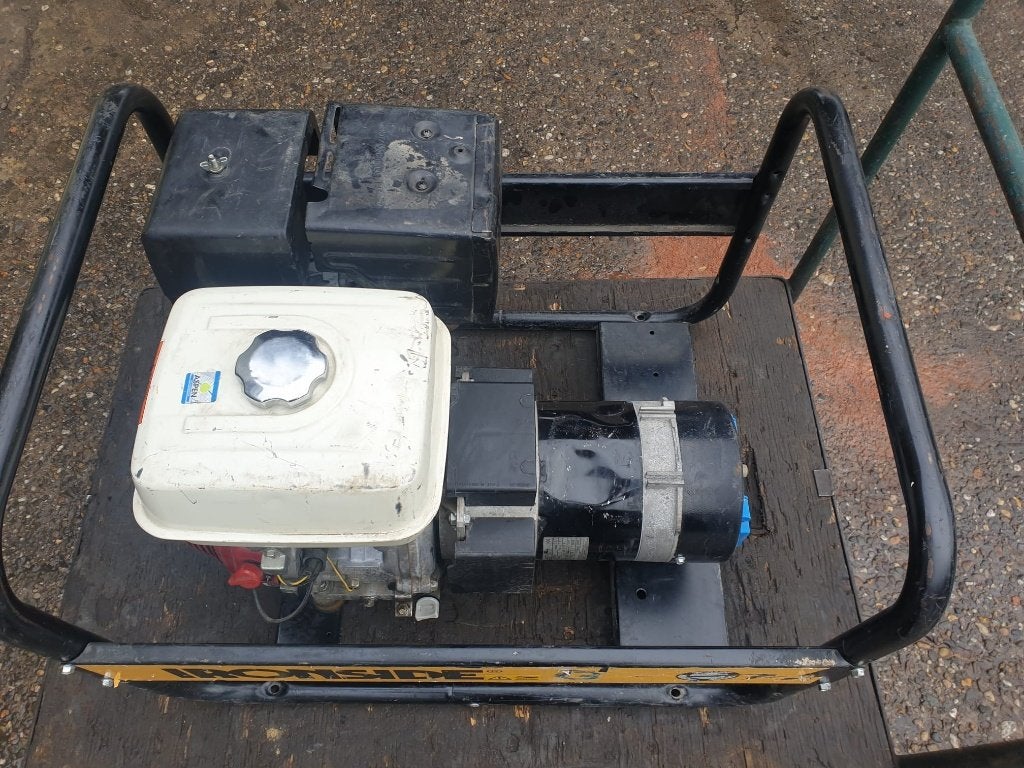 Generator ironside, Doe-het-zelf en Verbouw, Aggregaten, Ophalen of Verzenden, Gebruikt, Minder dan 5 kVA, Benzine