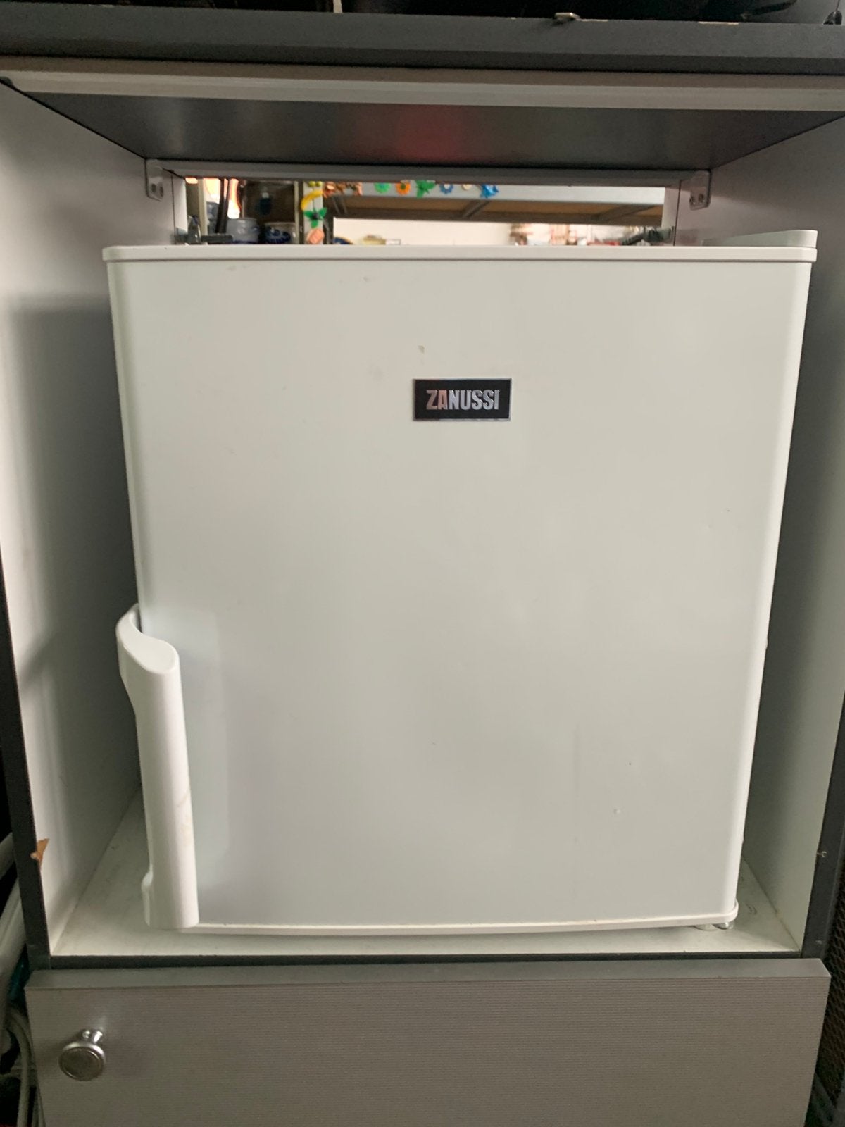 Vriezer mooie Zanussi mini vrieskastje nieuw staat., Ophalen of Verzenden, Zo goed als nieuw, Minder dan 60 cm