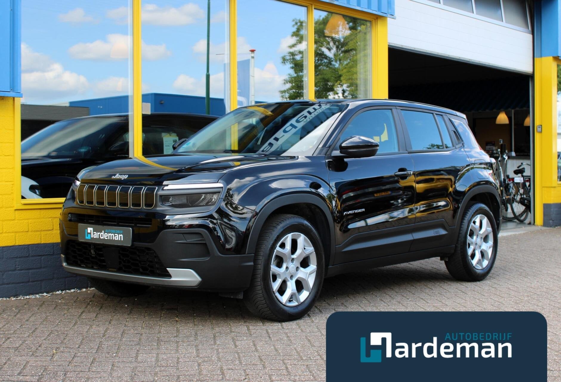 Jeep Avenger 1.2 Altitude Winterpack Carplay JBL Navi, Auto's, Voorwielaandrijving, 101 pk, Gebruikt, 1199 cc
