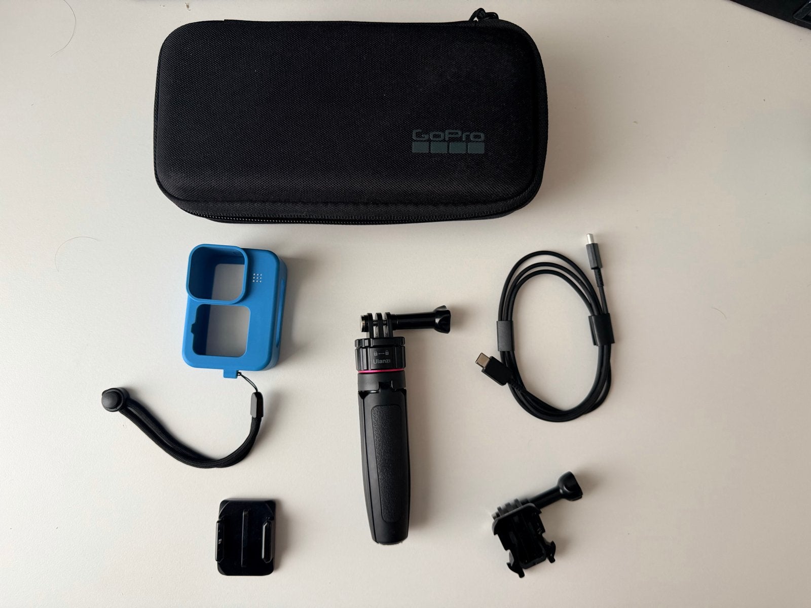 Foto 4 van GoPro Hero 9 Black met accessoires en beschermhoes