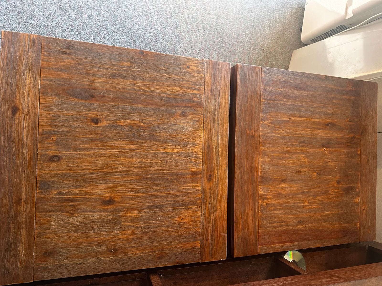 Massief houten tv-meubel met opbergruimte en tafeltjes, Ophalen, Gebruikt, 150 tot 200 cm, 25 tot 50 cm