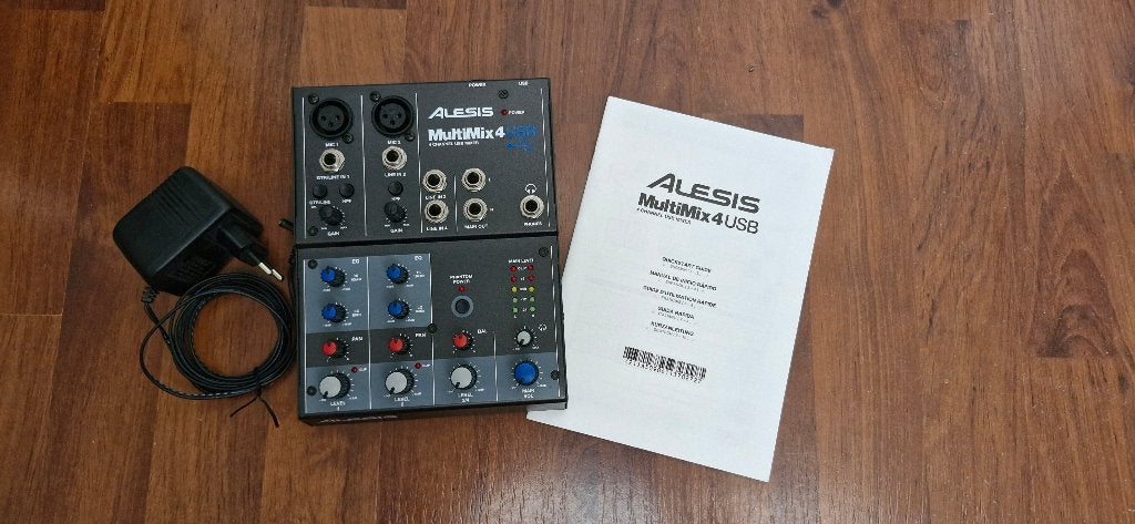 Alesis MultiMix4 USB, Muziek en Instrumenten, Ophalen, Gebruikt, Minder dan 5 kanalen, Microfooningang