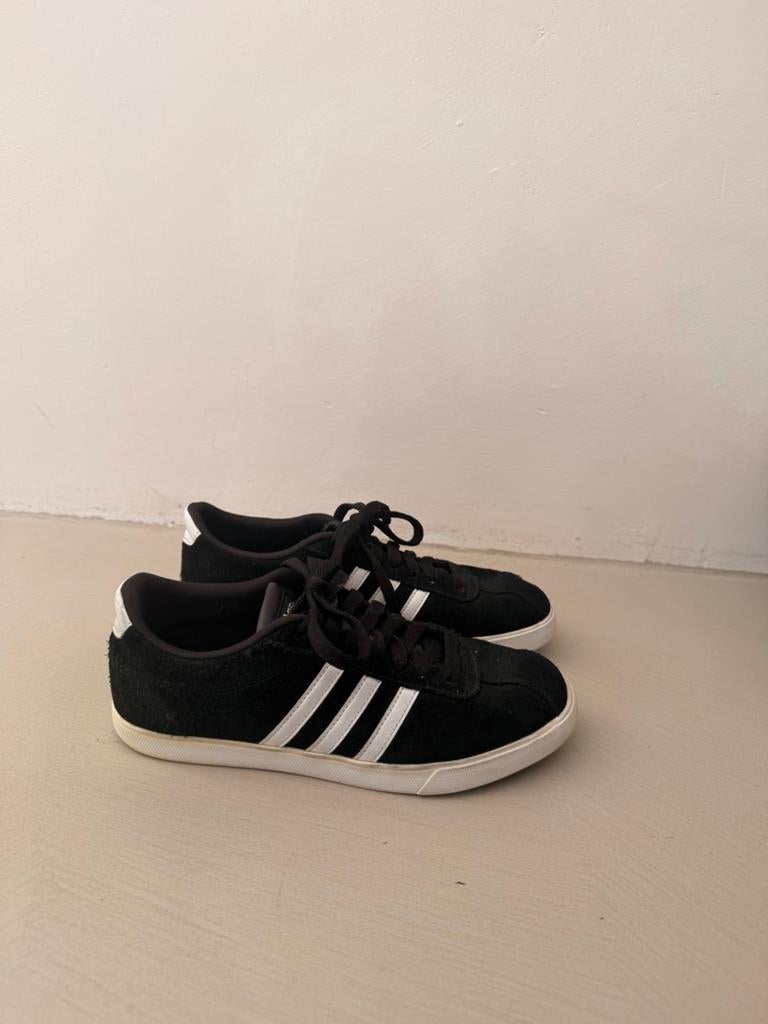 Adidas ortholite sneakers zwart maat 39 1/3, Kleding | Dames, Schoenen, Ophalen of Verzenden, Gedragen, Zwart, Sneakers of Gympen