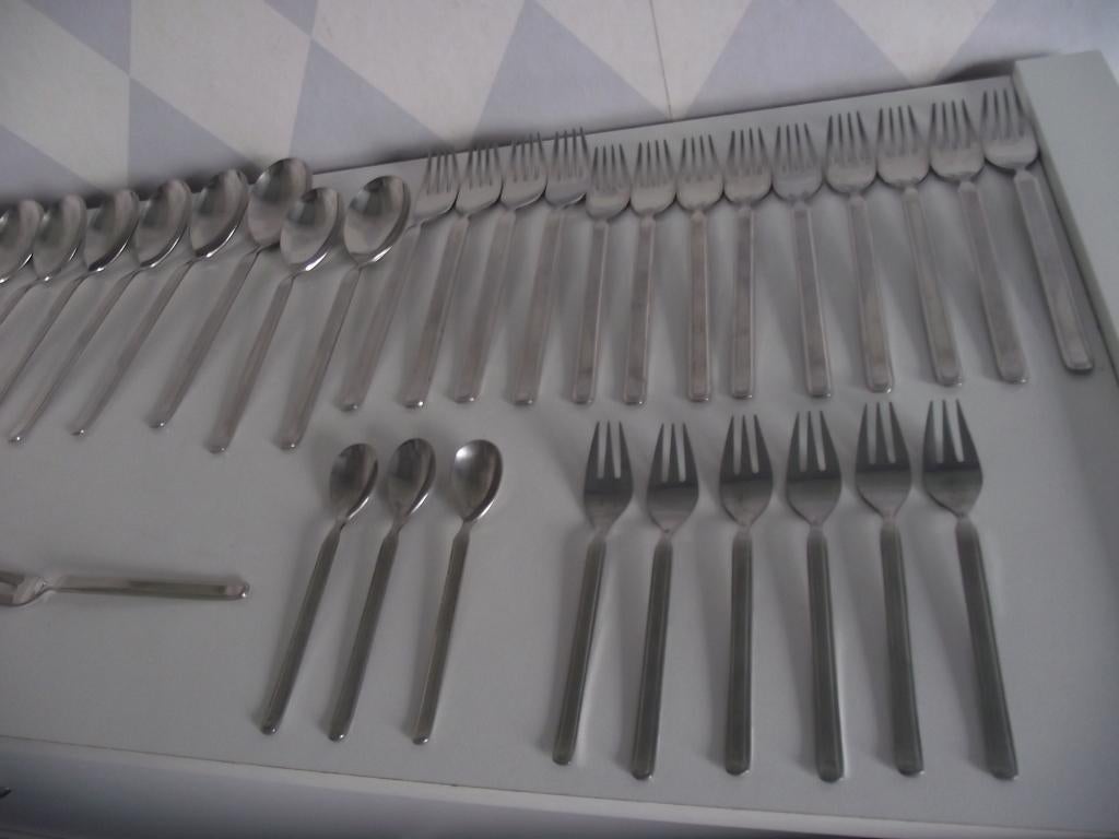 26 Sola rondfilet bestek Modern select bestek V&D 1960 p st, Antiek en Kunst, Antiek | Bestek, Ophalen of Verzenden