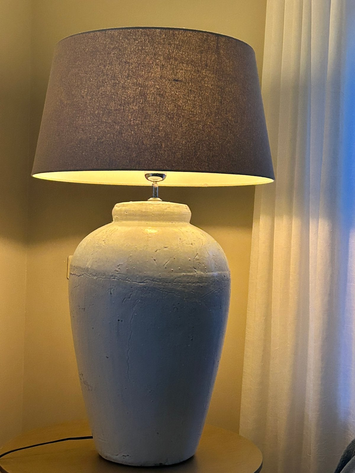 Mega schemerlamp met stenen voet 75,-, Ophalen, Zo goed als nieuw, Schemerlamp