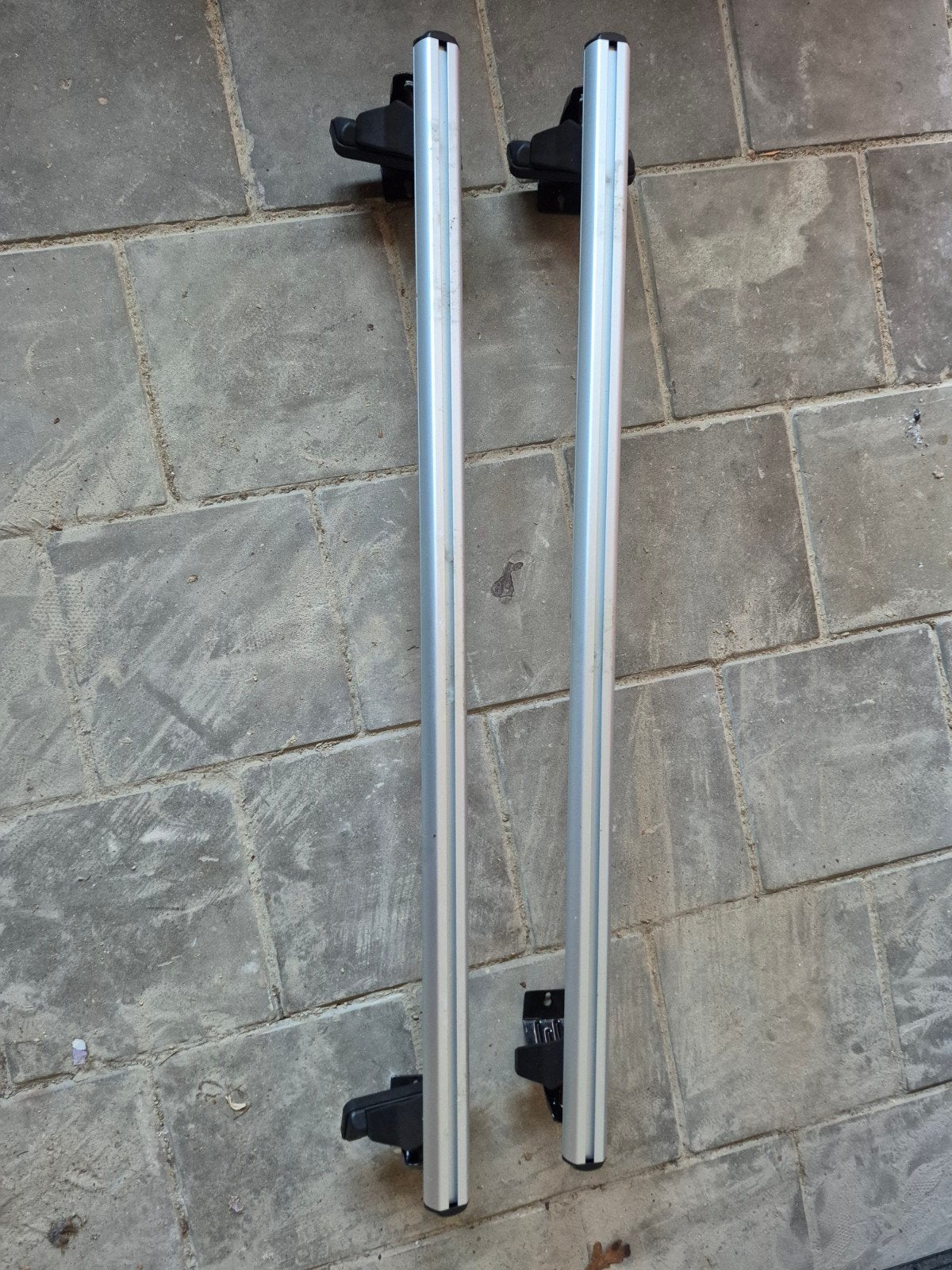 Dakdragers Menabo Omega Alu M voor Peugeot 208, Ophalen, Gebruikt