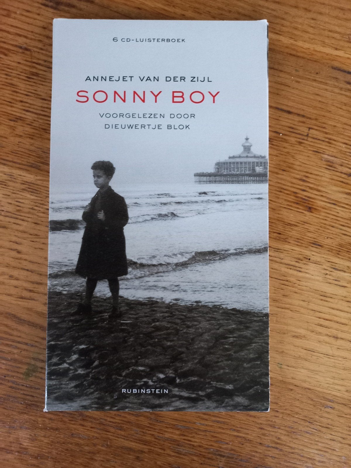 Sonny Boy - Annet van der Zijll (Luisterboek op CD), Boeken, Luisterboeken, Ophalen of Verzenden, Annejet van der Zijll, Cd, Volwassene
