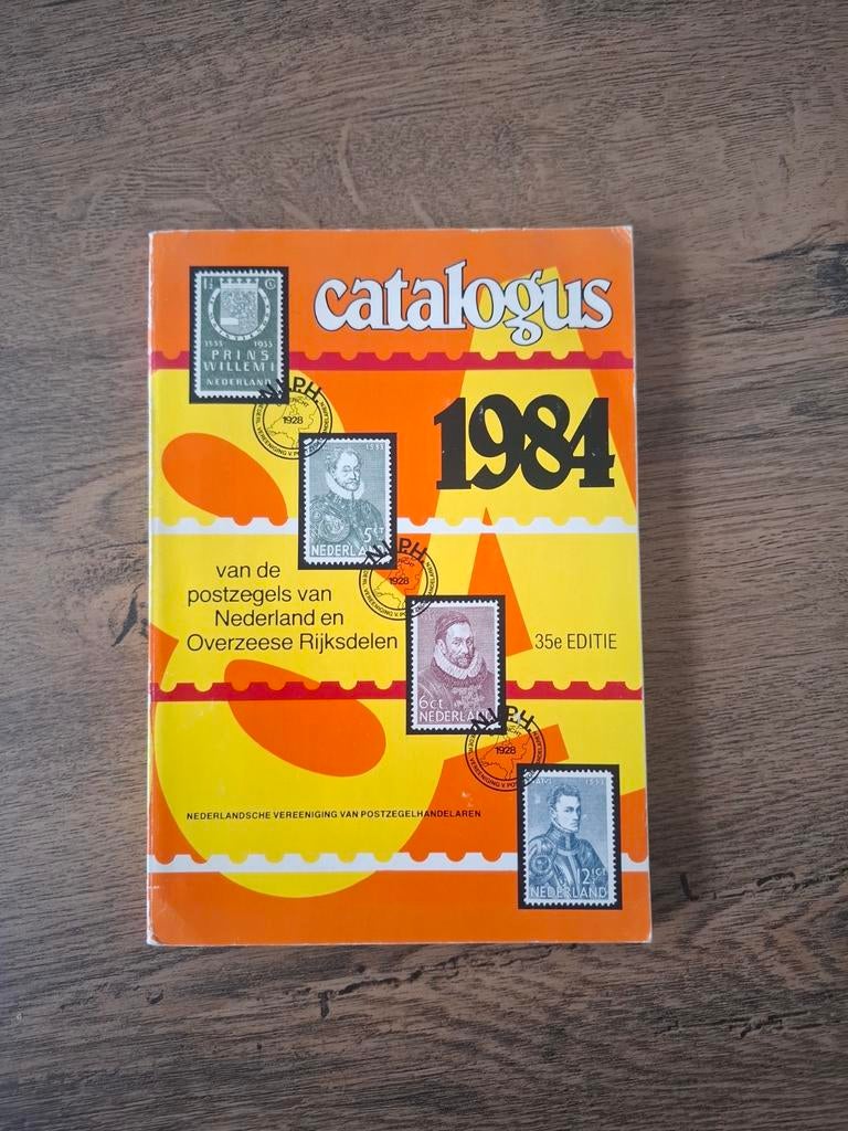 Postzegel catalogus 1984, Postzegels en Munten, Postzegels | Volle albums en Verzamelingen, Ophalen of Verzenden, Nederland en Buitenland