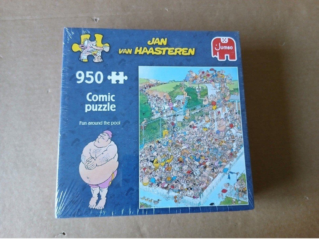 Jan v Haasteren puzzle 950 stukjes - Fun around the pool, Ophalen of Verzenden, 500 t/m 1500 stukjes, Nieuw, Legpuzzel