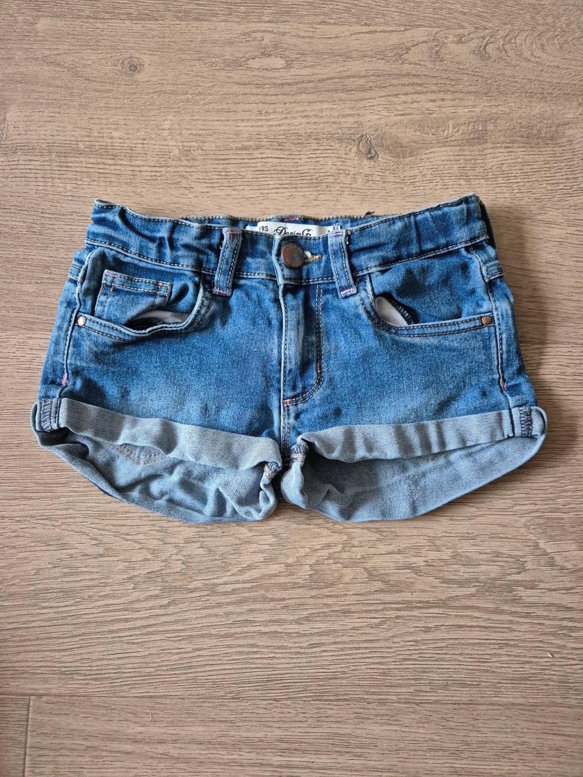 Korte broek maat 116, Kinderen en Baby's, Kinderkleding | Maat 116, Ophalen of Verzenden, Zo goed als nieuw, Meisje, Broek