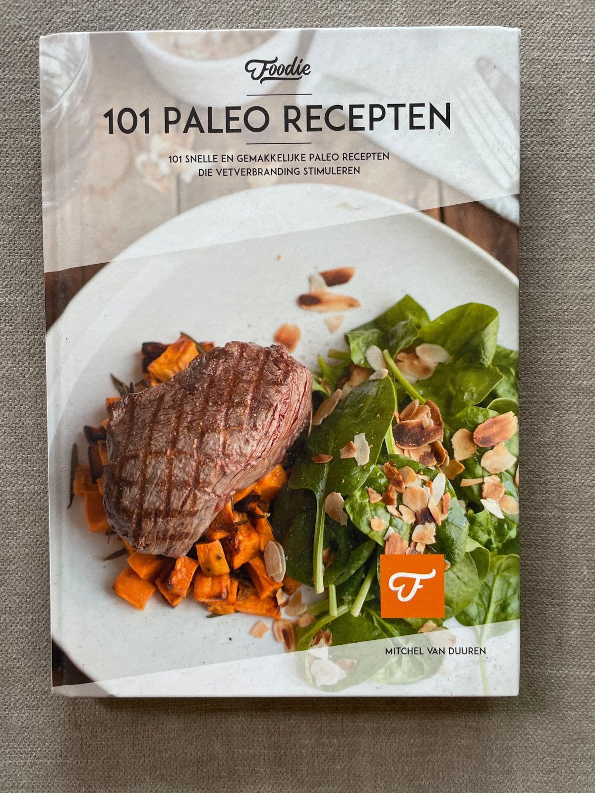 Foodie: 101 Paleo Recepten - Gezond en Snel Koken, Boeken, Voorgerechten en Soepen, Ophalen of Verzenden, Zo goed als nieuw, Gezond koken