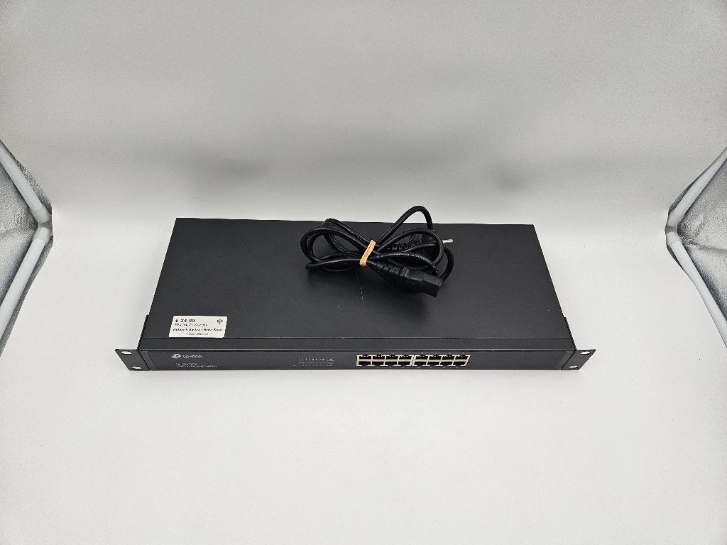 TP-Link TL-SG1016  Netwerk Switch | Nette Staat, Ophalen of Verzenden, Zo goed als nieuw