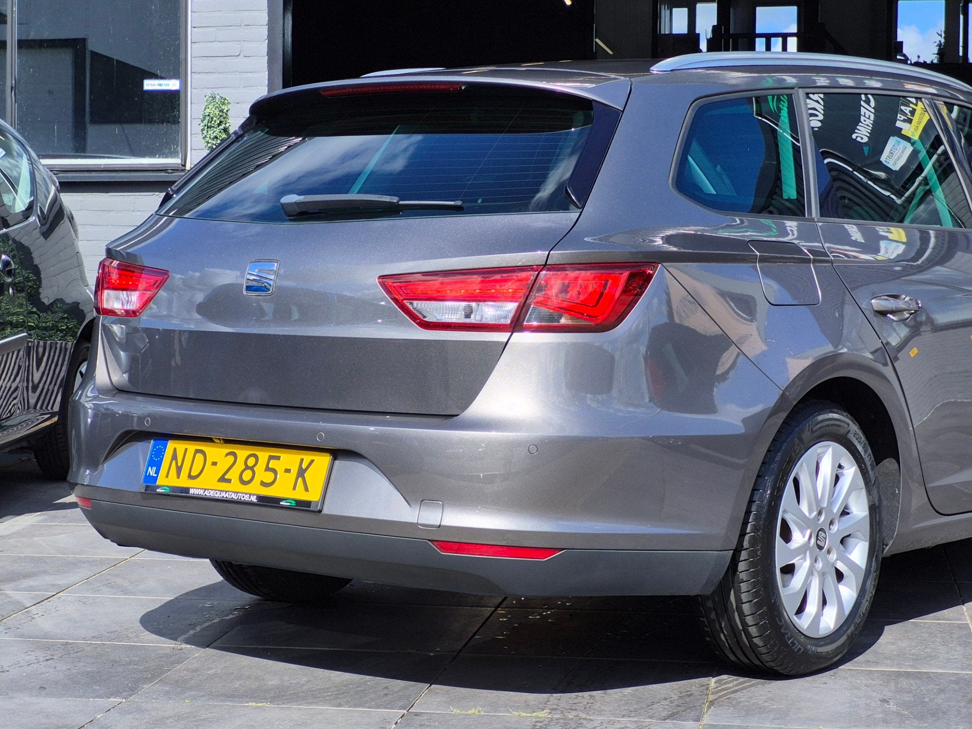 Seat Leon ST 1.0 EcoTSI Style Connect|2e eig|NAP|Cruise|PDC, Voorwielaandrijving, Stof, Gebruikt, Met garantie (alle)