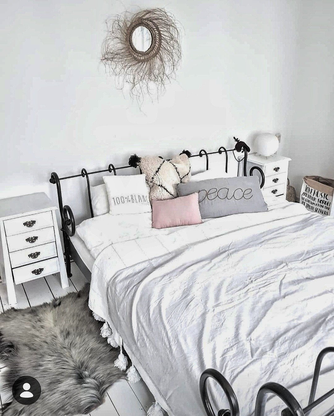 Massief ijzeren bed, Ophalen, Bruin, Tweepersoons, Zo goed als nieuw
