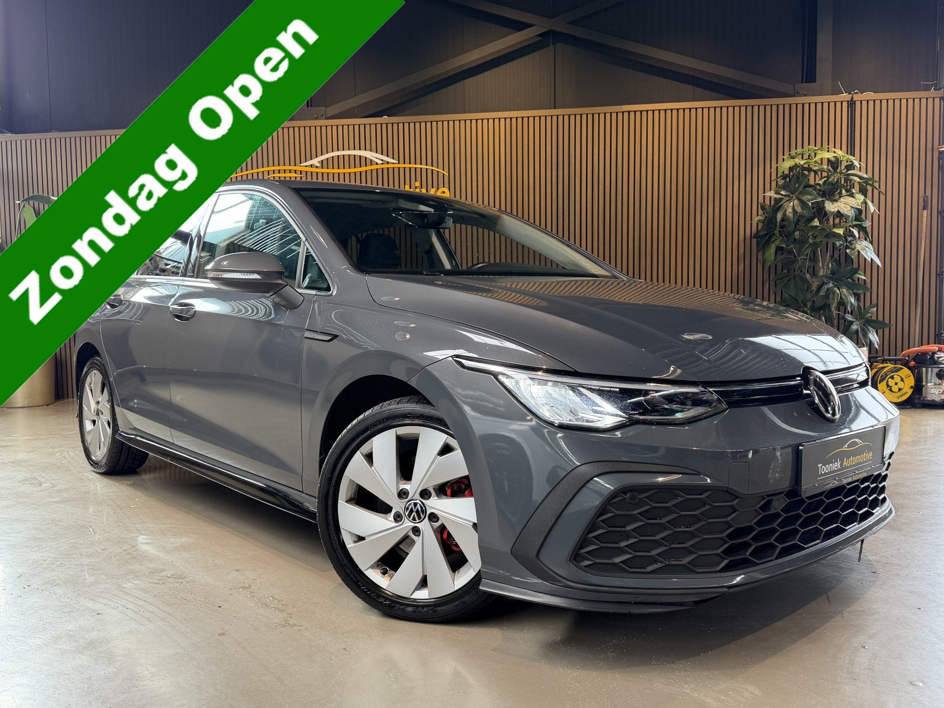 Volkswagen Golf 2.0 TDI Style AUTOMAAT | STOELVERWARMING |, Auto's, Dealer onderhouden, Stof, Gebruikt, 4 cilinders