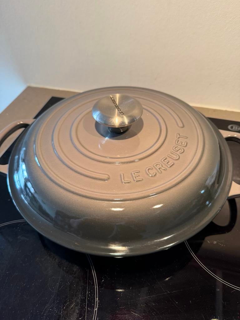 Le Creuset Campagnard 26cm 2.2L flint, Ophalen of Verzenden, Gebruikt