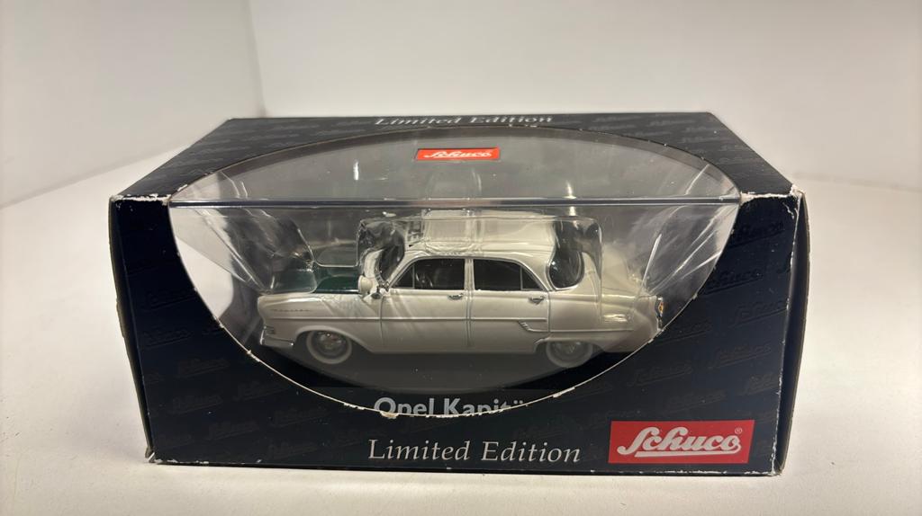Opel kapitian polizie schuco 1.43, Hobby en Vrije tijd, Modelauto's | 1:18, Overige merken, Ophalen of Verzenden, A, A