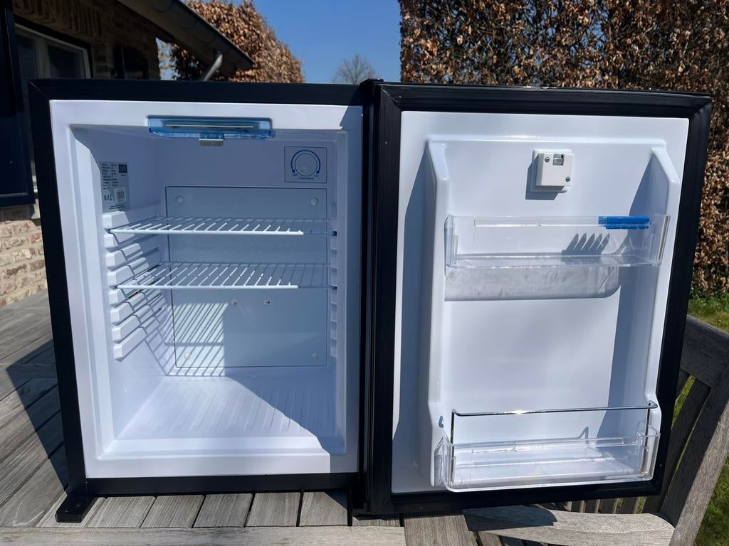Polar Mini Koelkast, zwart,  30 liter, Witgoed en Apparatuur, Koelkasten en IJskasten, Ophalen, Zonder vriesvak, Minder dan 45 cm
